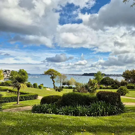 Nest With Beautiful Garden And Sea View *